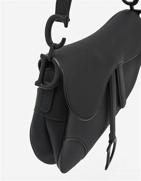 mens black dior saddle bag|Dior saddle bag black inside.